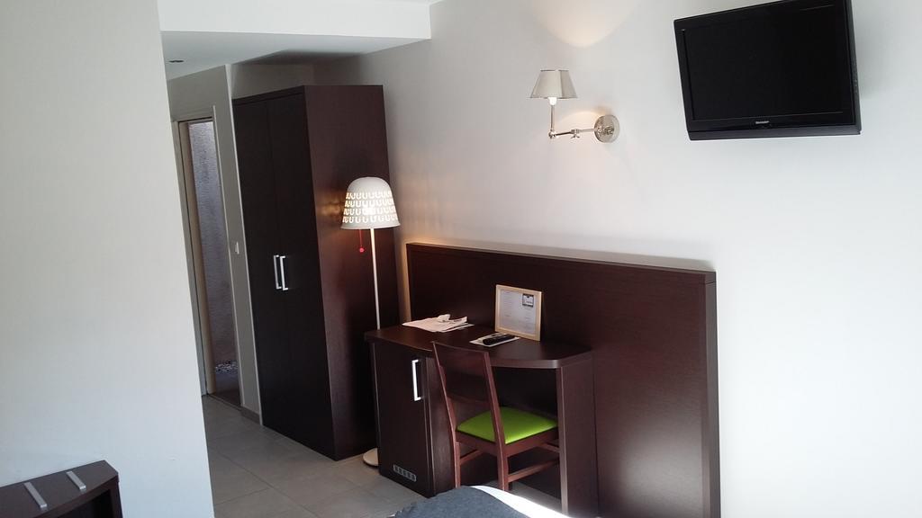 Hotel L'Esplan Saint-Paul-Trois-Châteaux Pokój zdjęcie