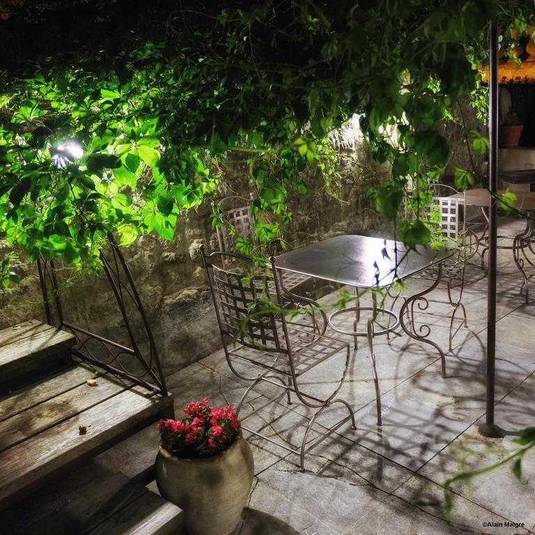 Hotel L'Esplan Saint-Paul-Trois-Châteaux Zewnętrze zdjęcie