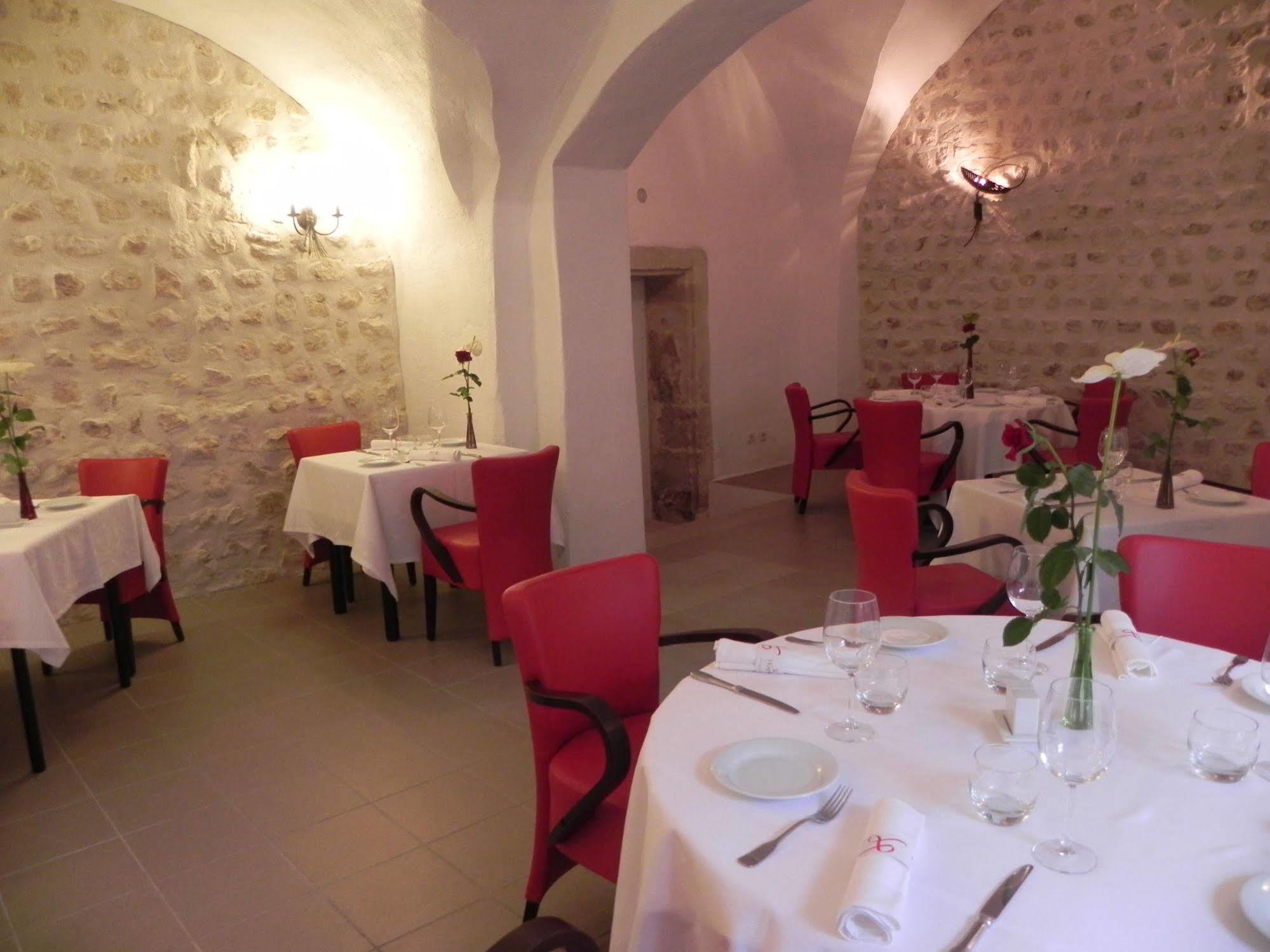 Hotel L'Esplan Saint-Paul-Trois-Châteaux Zewnętrze zdjęcie