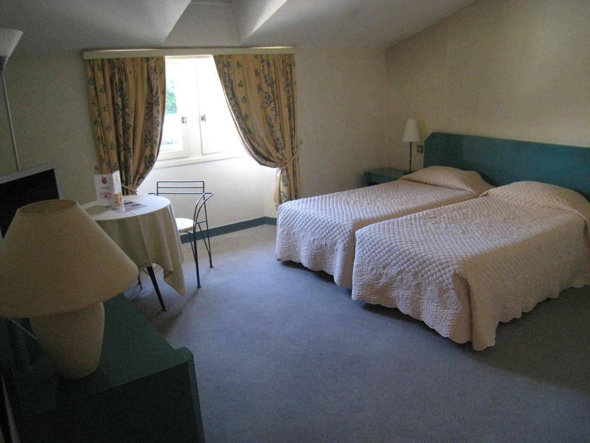 Hotel L'Esplan Saint-Paul-Trois-Châteaux Zewnętrze zdjęcie