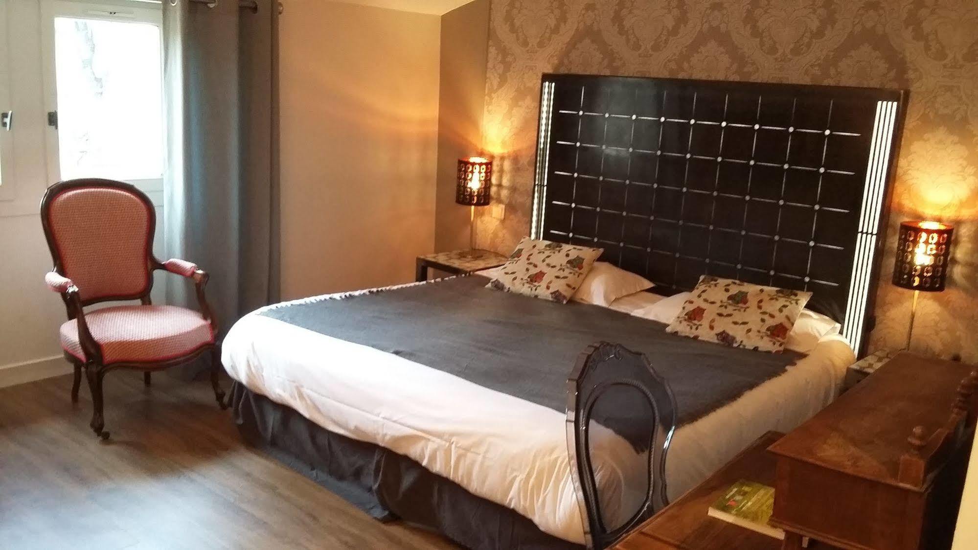 Hotel L'Esplan Saint-Paul-Trois-Châteaux Zewnętrze zdjęcie