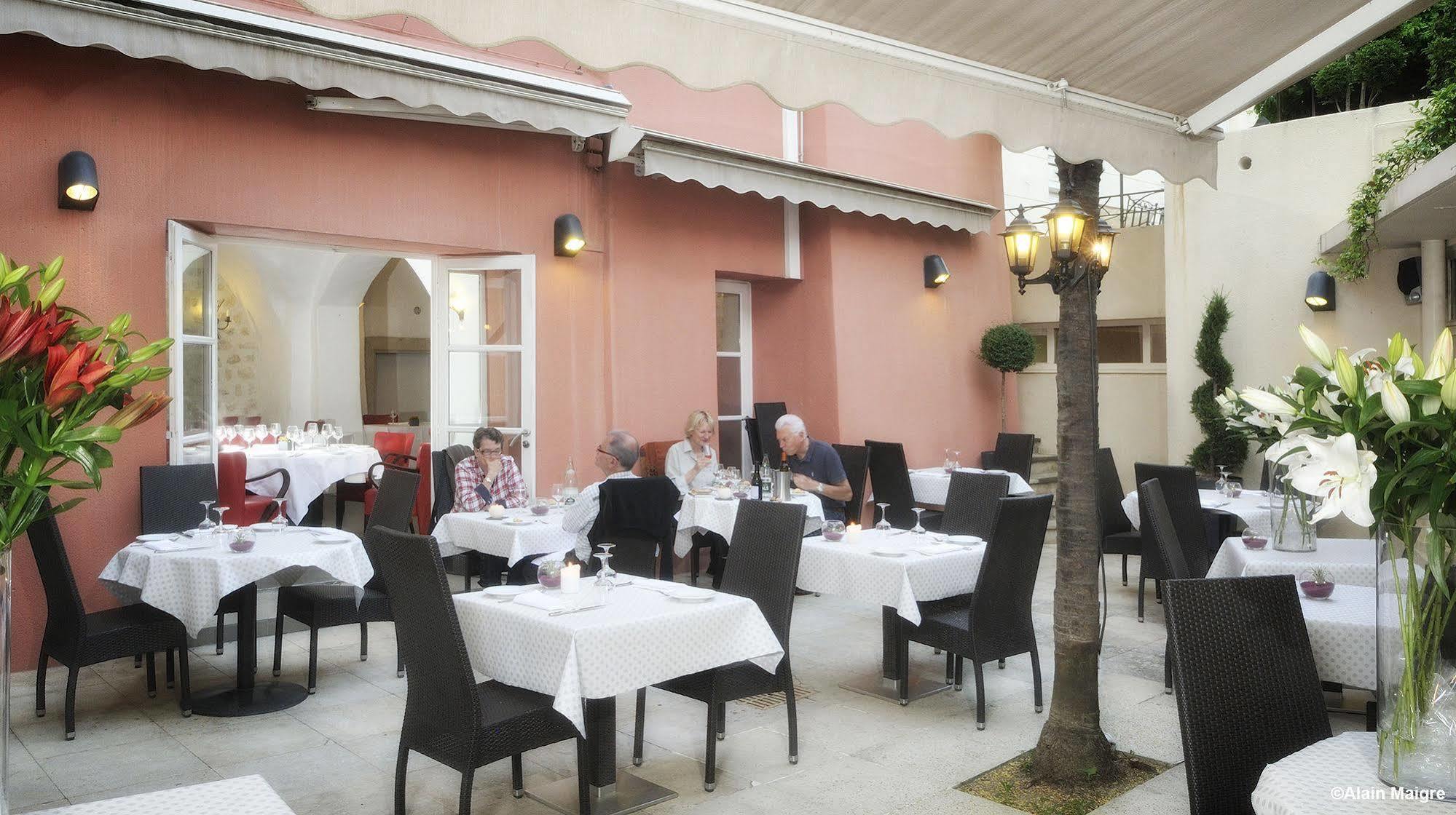 Hotel L'Esplan Saint-Paul-Trois-Châteaux Zewnętrze zdjęcie